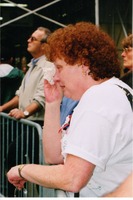 woman_weeping_at_WTC_site0062.TIF